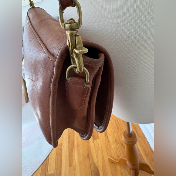 Coach Vintage Pocket Purse 9755 British Tan Leather Crossbody - Picture 6 of 13